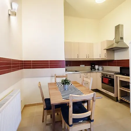 Arpa Flat Sunny Budapešť